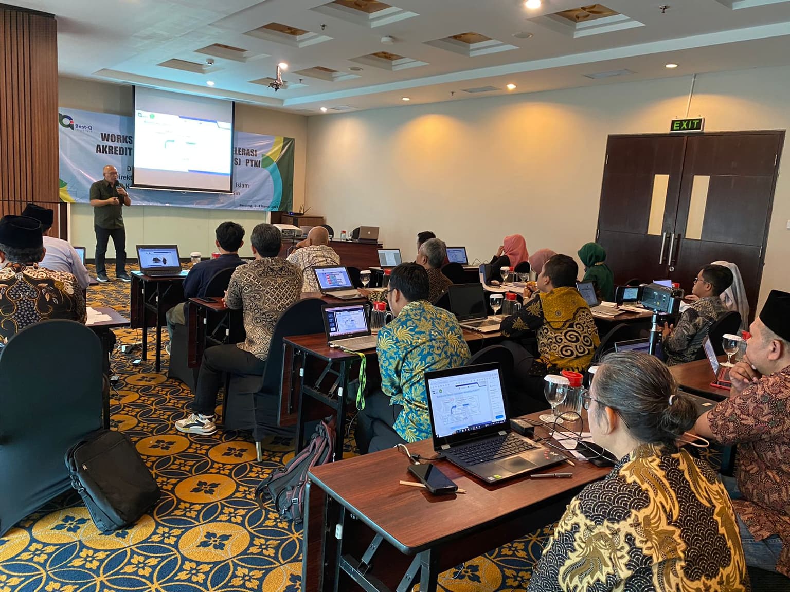 Laporan Evaluasi Diri (LED) Campus STIS Darul Ulum setelah di Review pada kegiatan Workshop Akselerasi Akreditasi Pragram Studi, Bandung 2 – 4 Maret 2023
